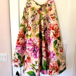 New w/Tags Dolce & Gabbana Flower-Print Silk Knee-Length Skirt Size IT 42/US 6